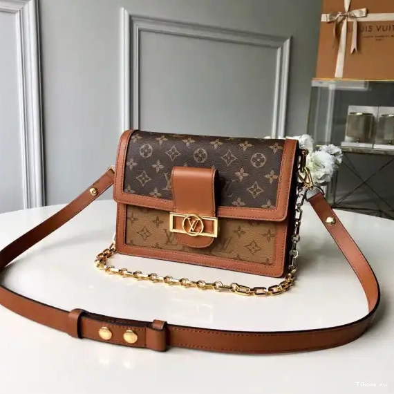Affordable Louis Vuitton Dauphine Spring MM（2019 Show） 0609
